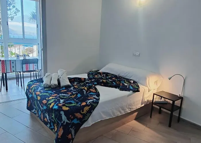 Cerca Del Mar En Mesa Del Mar טקורונטה