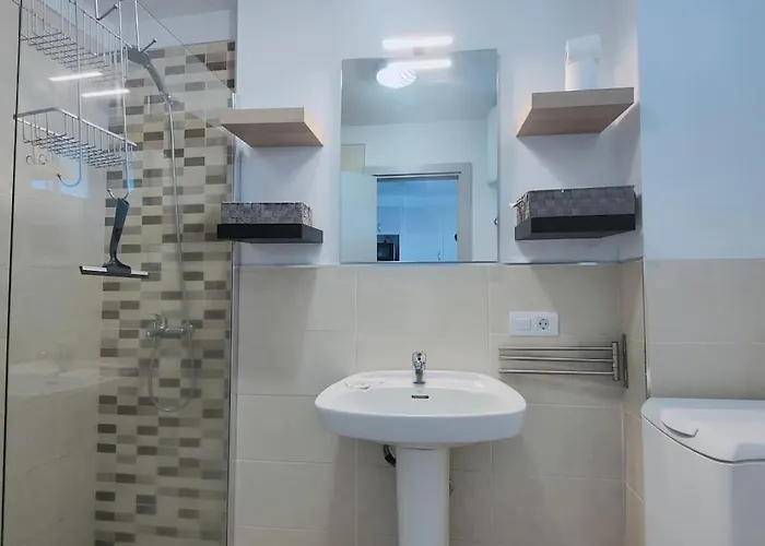 Cerca Del Mar En Mesa Del Mar *