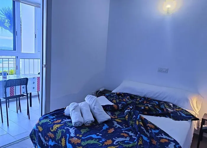 Cerca Del Mar En Mesa Del Mar *