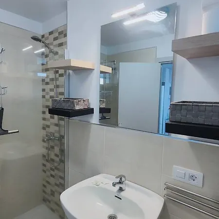 Cerca Del Mar En Mesa Del Mar