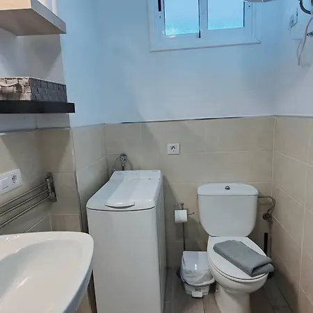 Cerca Del Mar En Mesa Del Mar Tacoronte